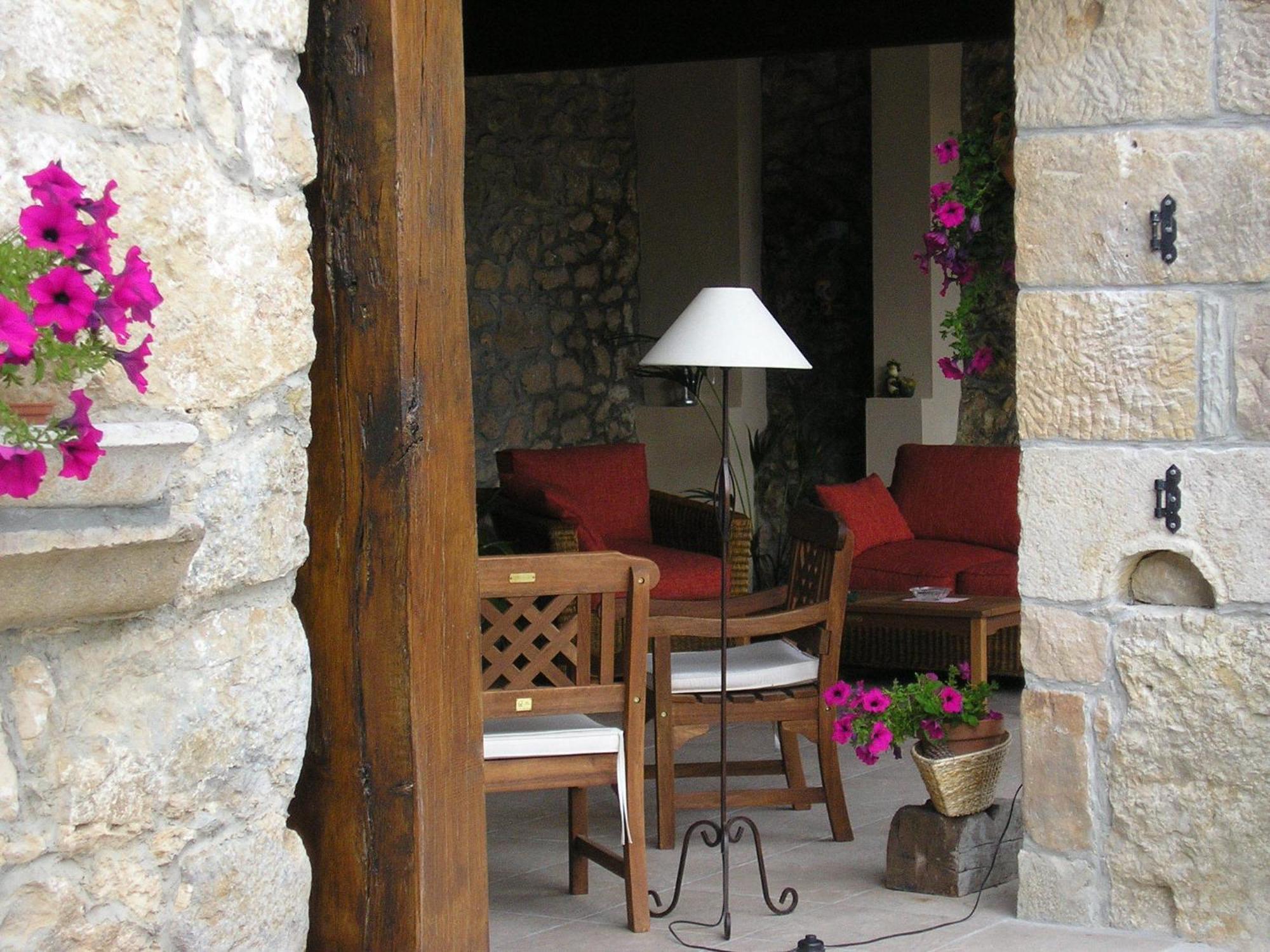Posada El Salin Hotel Munorrodero Exterior photo